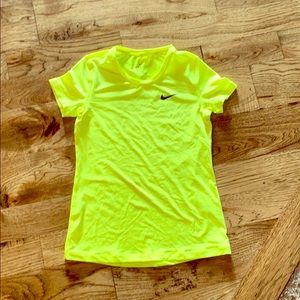 Girls Nike Dri-Fit Neon Yellow Size Large LIKE NEW